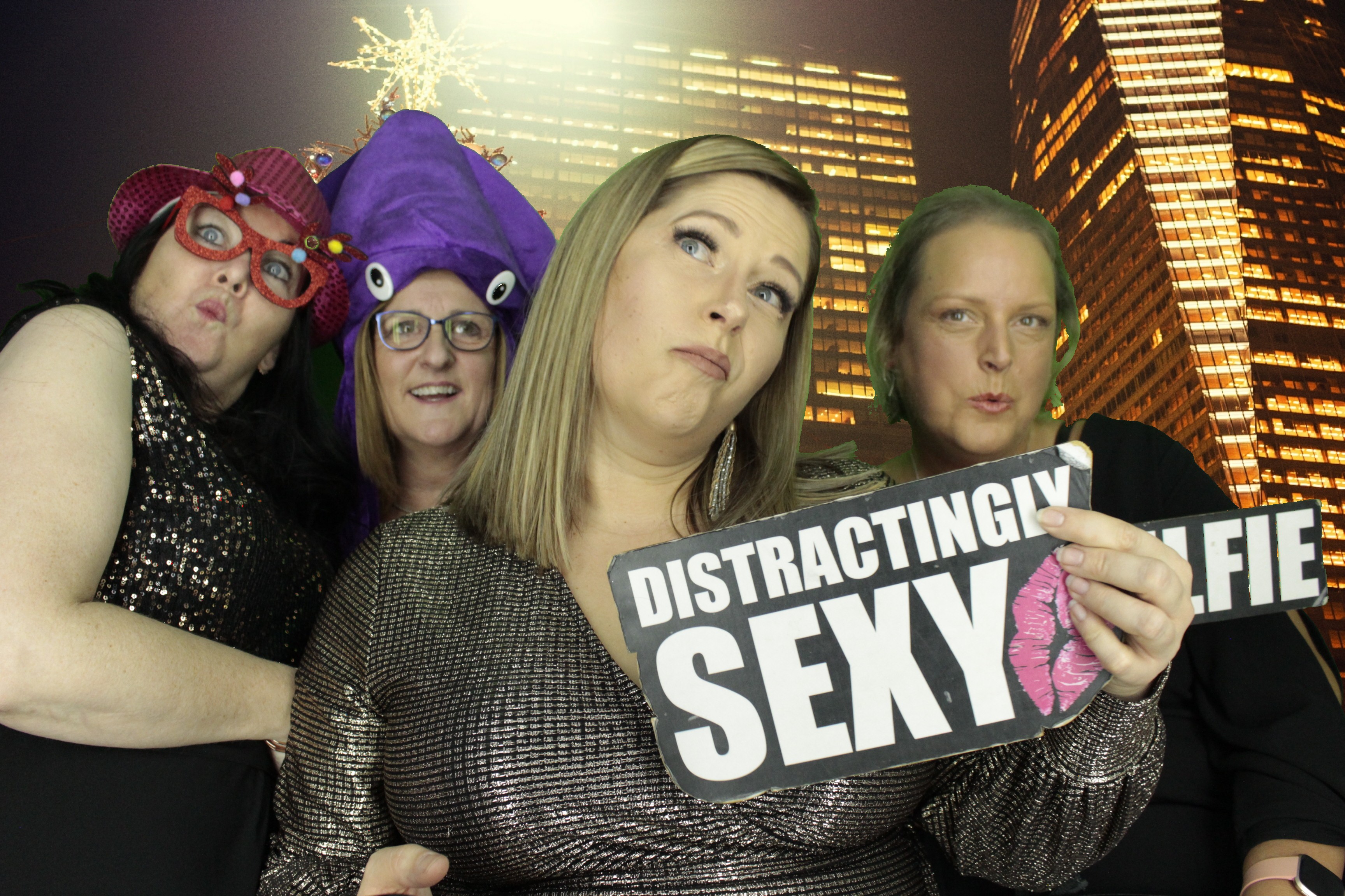 Ocean Network Express Christmas Party 2019 | View more photos from the event at gallery.myphotoboothexperience.co.uk/u/MyPhotoBoothExperienceLtd/Ocean-Network-Express-Christmas-Party-2019